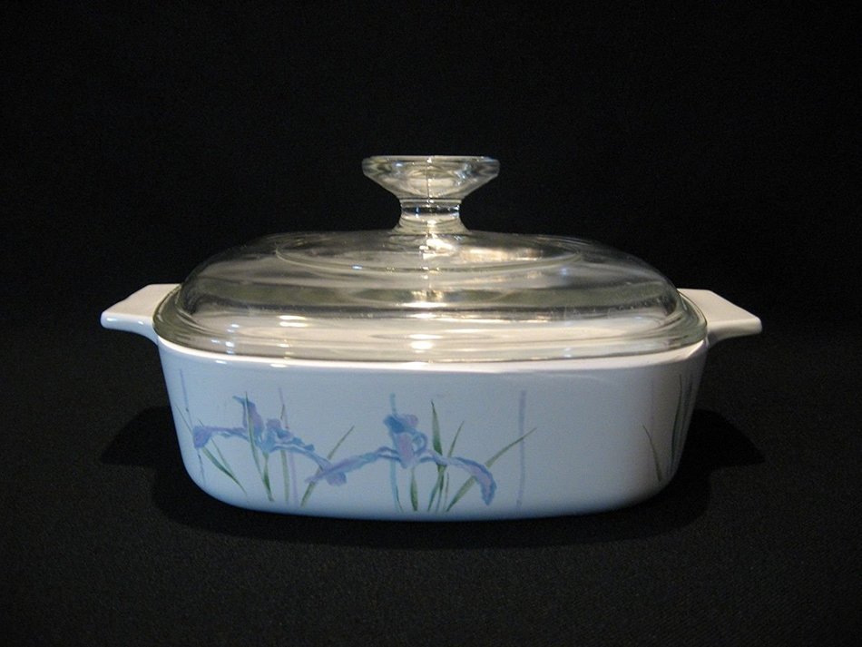 Corning Ware "Shadow Iris" (A-1-B) Casserole Baking Dish with Lid (1 qt)