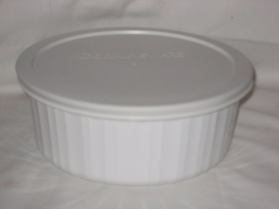 Corningware French White 1.6 Liter Casserole with Lid - F-5-B