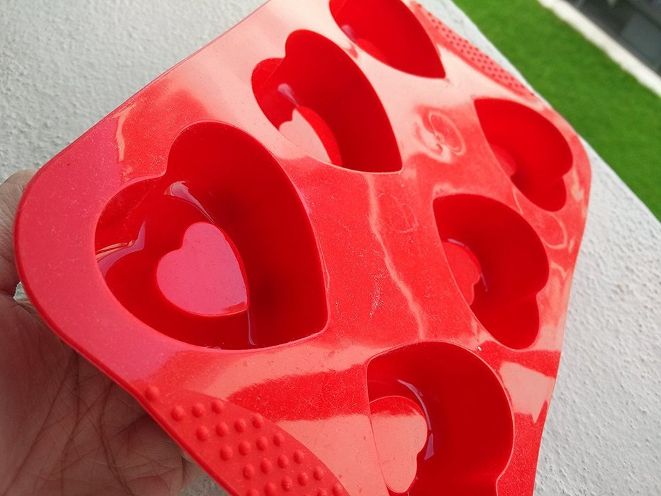 Silicone 6-cup Heart Shape Muffin Cake Mould (Red) N3