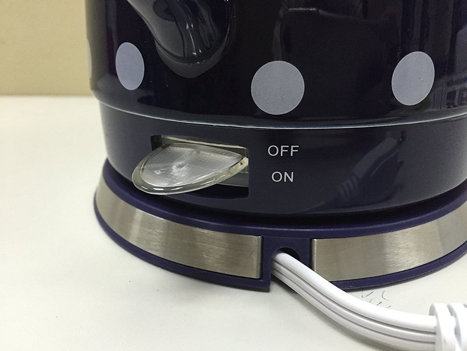 Fixture Displays Ceramic Electric Kettle with Polka Dots Blue White 13582 13582 N4
