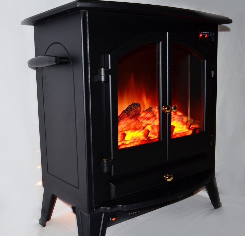 AKDY Electric Fireplace Heater Free standing Black W/Remote Control 20A1
