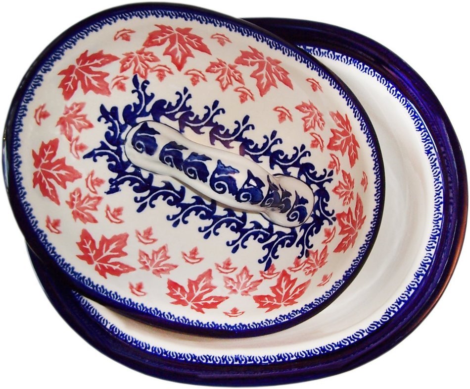 Boleslawiec Stoneware - Polish Pottery 10" Covered Baker - Eva's Collection "Maple Leaf"