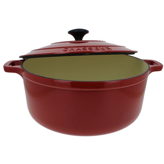 Chasseur 5.5-quart Red French Enameled Cast Iron Round Dutch Oven N2