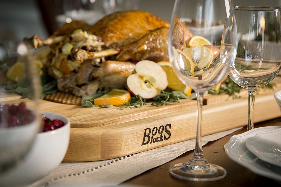 John Boos Carving Collection Pyramid Design Reversible Maple Cutting Board with Juice Groove and Pan, 24" x 18... N5