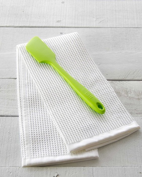GIR: Get It Right Premium Silicone Skinny Spatula, 11 Inches, Red N27