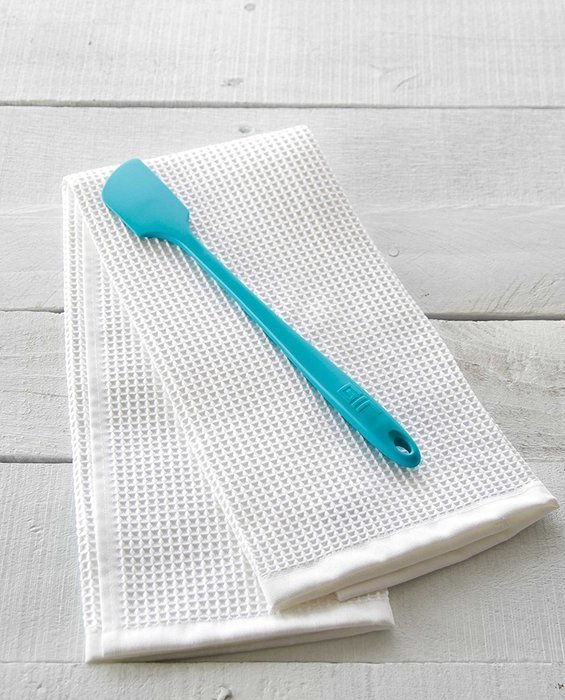 GIR: Get It Right Premium Silicone Skinny Spatula, 11 Inches, Red N31