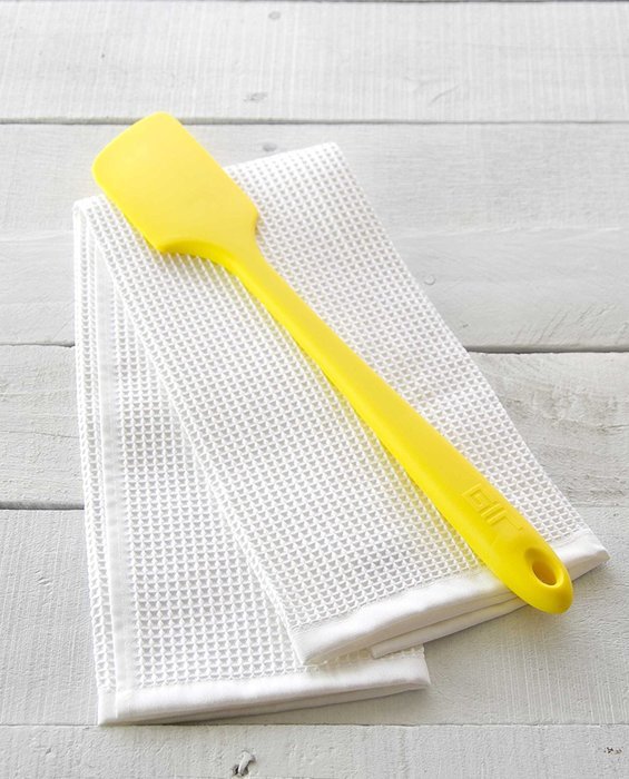 GIR: Get It Right Premium Silicone Skinny Spatula, 11 Inches, Red N94