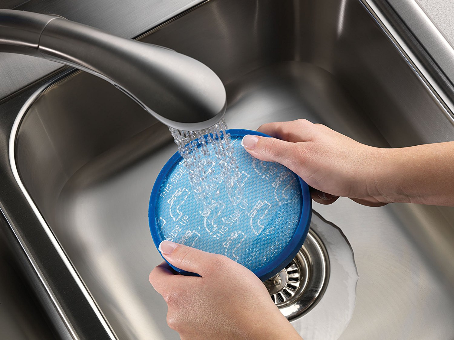 Hoover WindTunnel 2 Rewind Bagless Upright Vacuum, UH70825 Corded N29