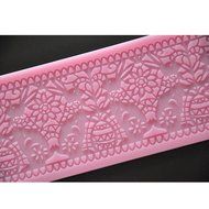 FOUR-C Baking Tools Embossing Silicone Mat Lace Cake Mold for Decoration Color Pink N4