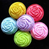 Seedan Silicone Baking Cups Cake Pan Muffin Tin Handmade Biscuit Chocolate Ice Cube Tray DIY Mold (Flower, Red... N6