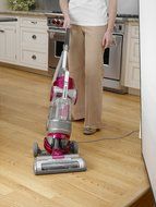 LG LuV350P Kompressor Drive Pet Care Vacuum N7