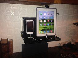 i-View Charging Station - Deluxe - Wall Mount Unit N2