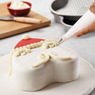 Santa and Heart Shaped Steel Material Bakeware Set N4
