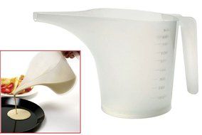 New 3.5 Cups measuring Funnel Batter Pitcher N3