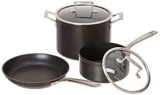 KitchenAid KCH260LCKM Professional Hard Anodized Nonstick 6.0-Quart Low Casserole with Lid Cookware - Black N12