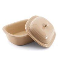 PAMPERED CHEF DEEP COVERED BAKER #1358 TAUPE - NEW OUT 2011 - 12 1/2 X 9 1/2 X 5 1/2