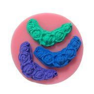 Yunko 3 Cavity Flowers Lace Shape Chocolate Silicon Mold Fondant DIY Cake Decoration