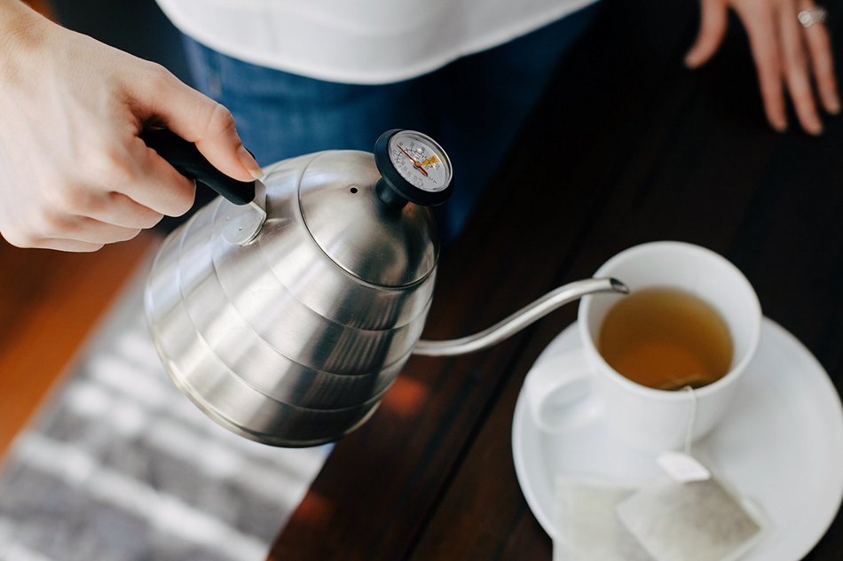 Chef's Medal 304 Stainless Steel Pour Over Coffee and Tea Kettle with Insulated Thermometer and Slim Gooseneck... N8