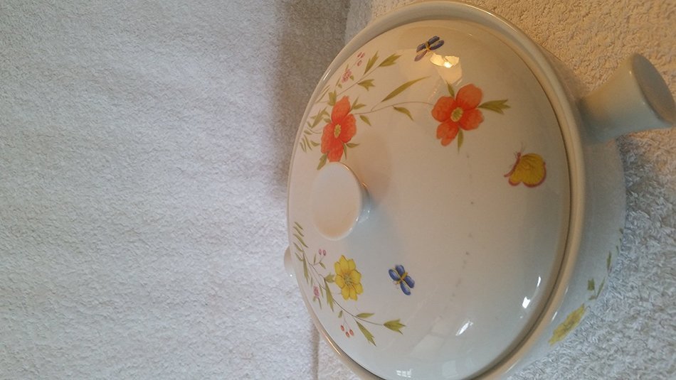 Vintage "Country Flowers" By Andrea Casserole Dish #9227 N3