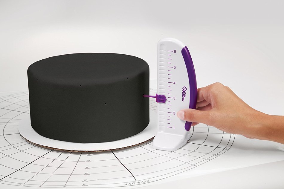 Wilton 710-2303 Decorator Preferred Fondant, 24-Ounce, Black N3