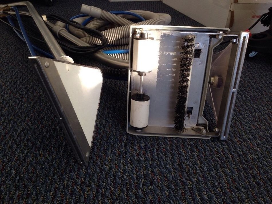 Thermax CP-5 Commercial Carpet Hot Water Extractor N2