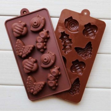 Bheema Silicon Snail Caterpillar 8-Cup Cake Mold