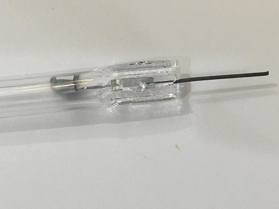 UV germicidal lamp (12V, UVB(275nm） N2