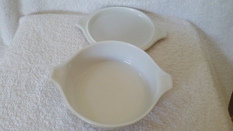 Vintage PYREX By Corning Beige and Brown Speckled 471 Casserole Dish (Homestead)