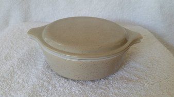 Vintage PYREX By Corning Beige and Brown Speckled 471 Casserole Dish (Homestead) N2