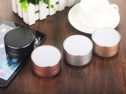 LinDon-Tech Portable Speakers - Super Mini Metal Desk Wireless Powerful Sound Portable Bluetooth Speaker with... N19