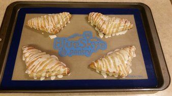 Blue Skye Pantry Premium Silicone Baking Mat-high Quality 16 &frac12; X 11 Half Sheet. N4