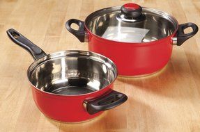 Red Stainless Steel Sauce Pans Set of 2 by HomeStyle Kitchen N2