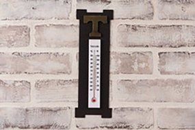 Henson Metal Works 2500-12 University of Tennessee Collegiate Logo Outdoor Thermometer