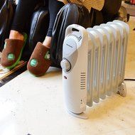 Homeleader 600W Oil Filled Radiator Heater, Portable Space Heater, Thermostat control, DF-600H1-7 N12