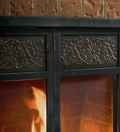Plow &amp; Hearth Old World Fire Screen with Sliding Doors, 38'' x 31''