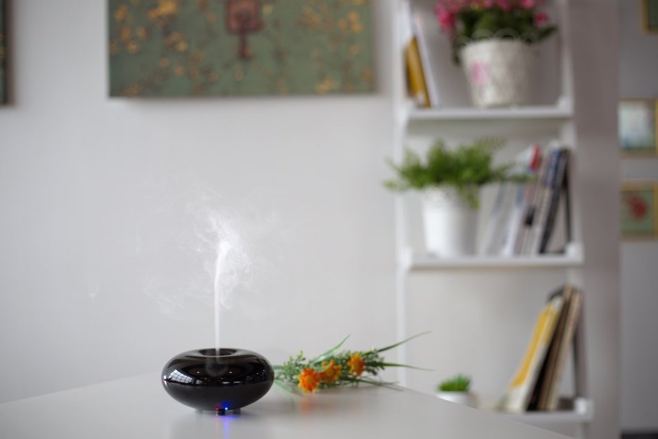 GerTong 100ml Cool Mist Humidifier Aroma Essential Oil Diffuser for Office Home Bedroom Living Room Study Yoga... N6