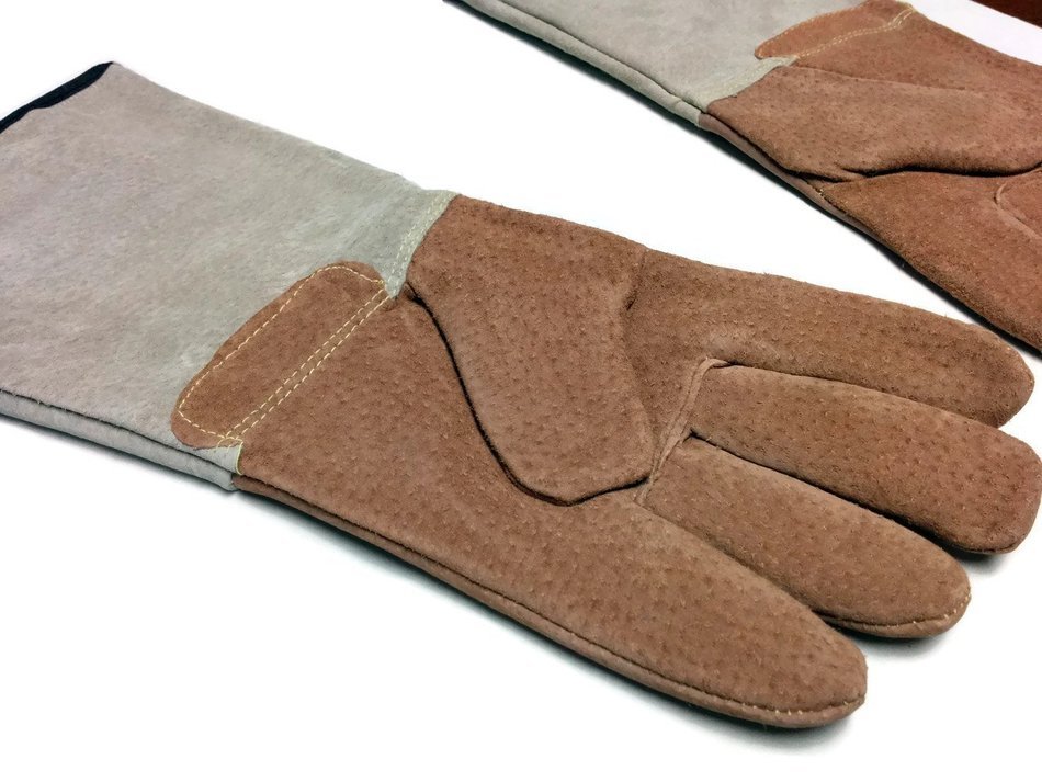 Vermont Castings Fireplace and Stove Leather Safety Gloves N3