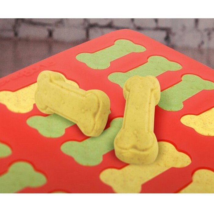 Simply Silver - Dog Treat Large Baking Trays, Puppy Pets Dog Paws & Bones Silicone Cake Molds - Unbranded N5
