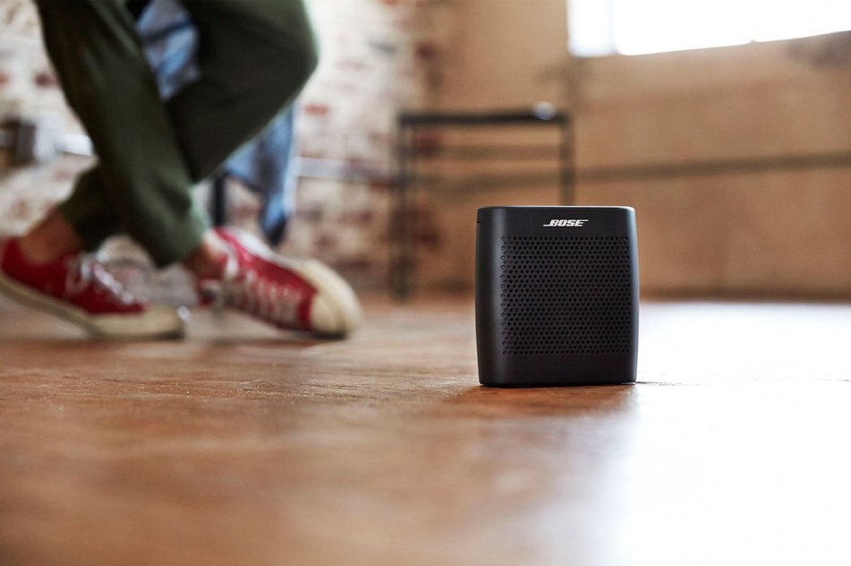 Bose SoundLink Color Bluetooth Speaker (Black) N13