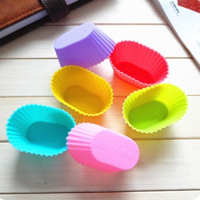 GOTD Baking Mould Cake Bread Chocolate Jelly Candy Mold, Kitchen Craft Colourworks Silicone Cupcake Cases, Pack... N6