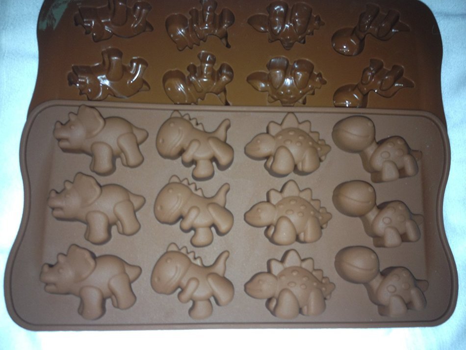 DINOSAUR SILICONE MOULD muffin pan ice cube tray cake cookie chocolate soap mold