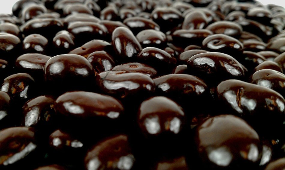 Dark Chocolate Covered Espresso Beans ~ 2 Lbs. * Yankee Traders Brand N2