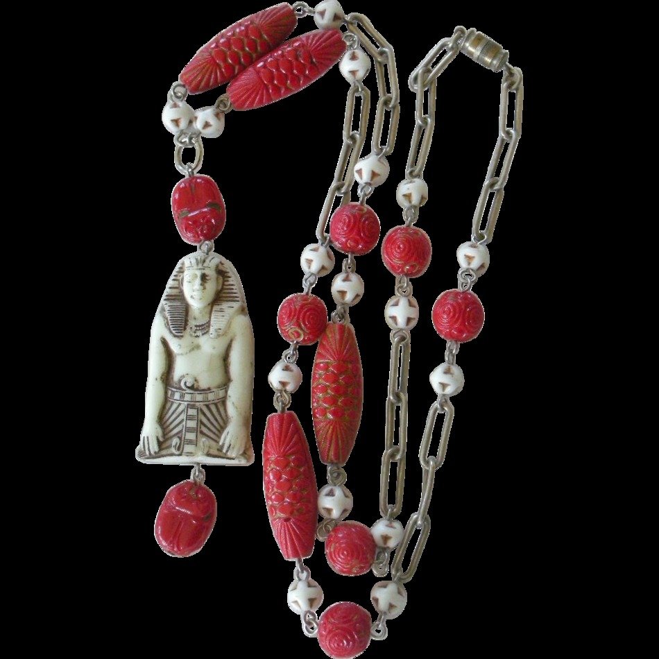 Necklace from Egypt clipart