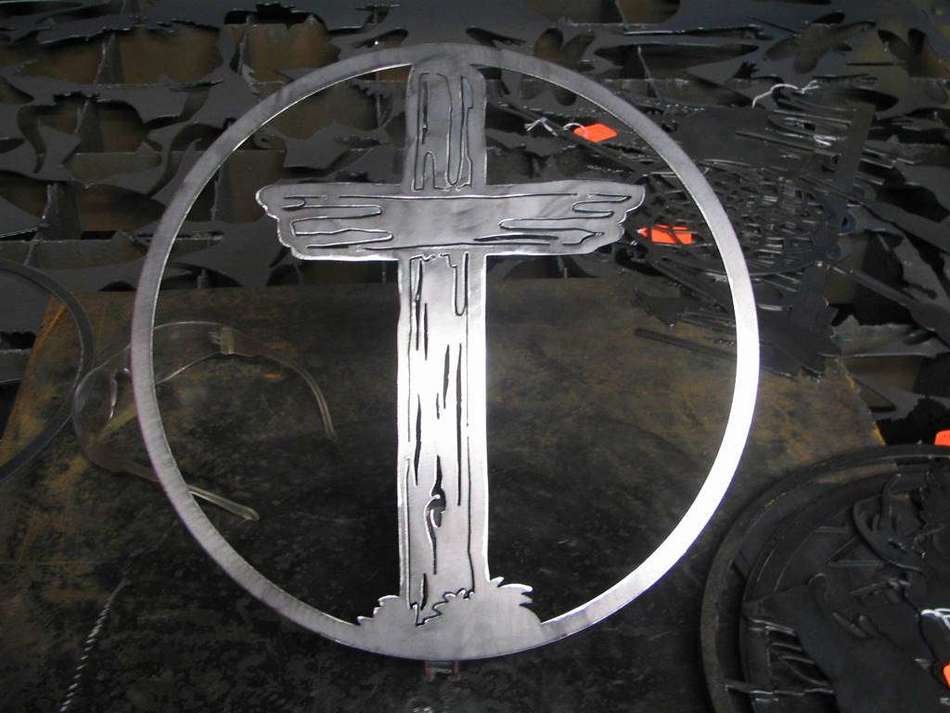 clipart of the Wooden Cross in a Circle