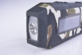 [Upgraded] iRonsnow IS-092 [2000mAh Power Bank+1W flashlight] Weather radio Solar Hand Crank AM/FM/WB NOAA Radio... N16