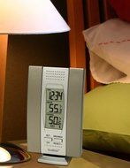 La Crosse Technology WS-7013BZ-IT-CBP Wireless Temperature Station N2