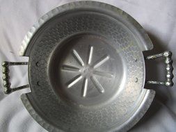 Vintage Hammered Aluminum Round Casserole Server N2