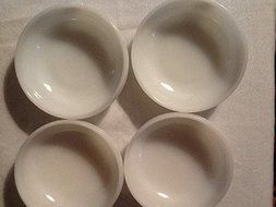 Set of 4 Milk Glass Handled Sauce Dish N2