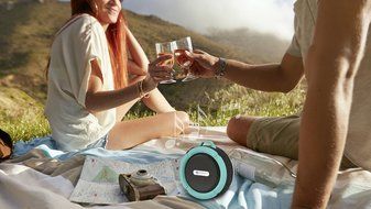 Qadira C-6 Portable Outdoor and Shower Bluetooth Speaker with Mic/Suction Cup/5W Audio Driver/Built-in Battery-Blue N2