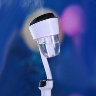 DZT1968 Car Aromatherapy Humidifier Air Purifier Freshener Travel Car Portable With USB Interface (Purple) N2